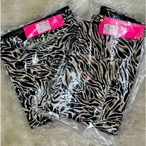 Brand New Set Lilly Pulitzer Leggings and Finn Top Can You Zee Me